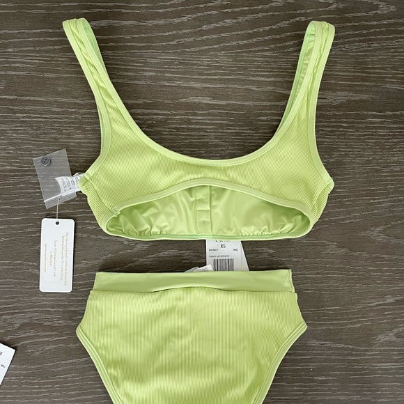 L *Space Brand New Swim - Picture 3 of 6